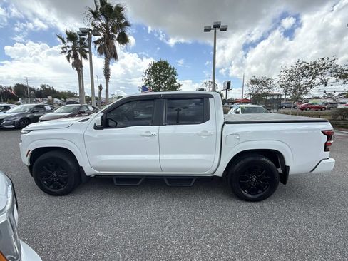 Used 2024 Nissan Frontier SV w/ SV Convenience Package image 7