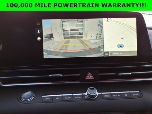 Certified 2025 Hyundai Elantra Limited image 31