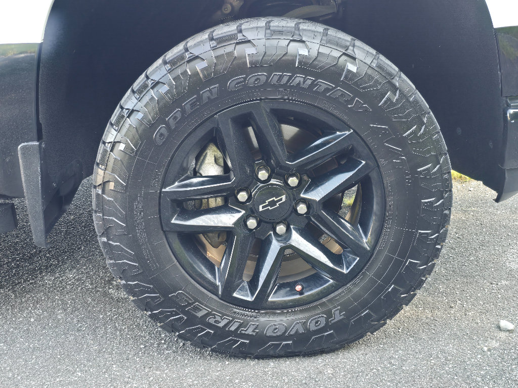Used 2021 Chevrolet Silverado 1500 Custom Trail Boss w/ LPO, Dark Essentials Package AWD/4WD image 22