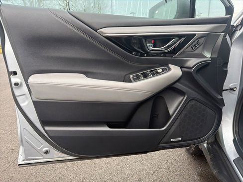 Used 2020 Subaru Outback Limited w/ Popular Package #2 image 11