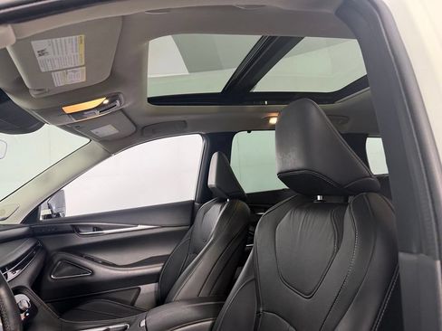 Used 2023 INFINITI QX60 Sensory w/ Cargo Package FWD image 20