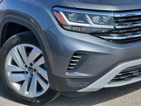 Used 2023 Volkswagen Atlas Cross Sport SE image 12