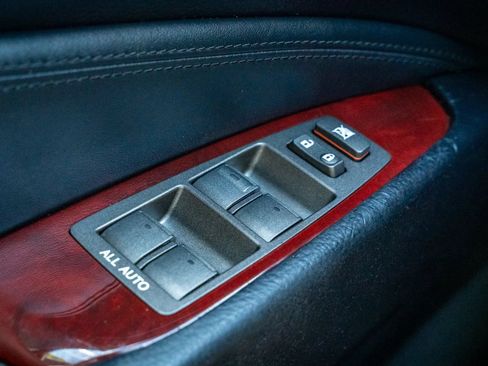 Used 2012 Lexus LS 460 w/ Comfort Pkg RWD image 27