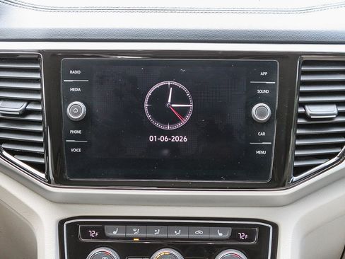 Used 2022 Volkswagen Atlas SE w/ Black Wheel Package image 15