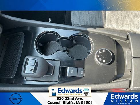 Used 2023 Nissan Rogue SV AWD/4WD image 26
