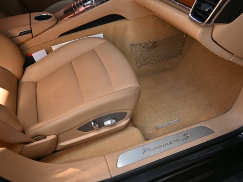 Used 2011 Porsche Panamera S RWD image 74