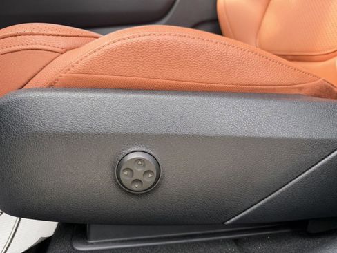 Certified 2026 Mercedes-Benz GLC 300 image 7