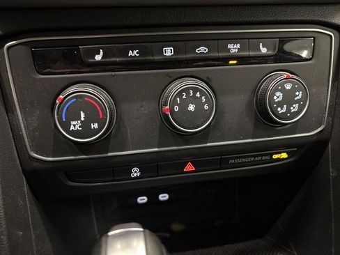 Used 2023 Volkswagen Atlas SE image 22