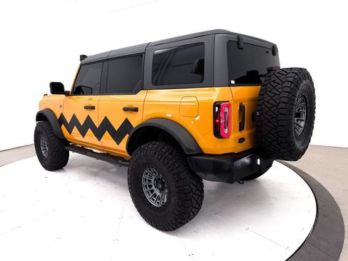 Used 2022 Ford Bronco Wildtrak AWD/4WD image 16