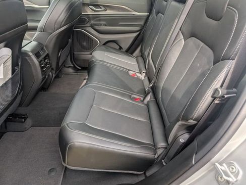 New 2026 Jeep Grand Cherokee Limited AWD/4WD image 26