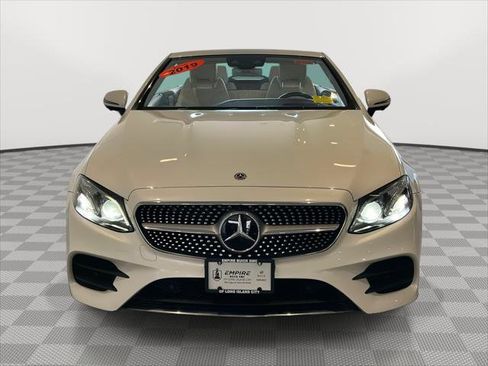 Used 2019 Mercedes-Benz E 450 4MATIC Cabriolet image 2