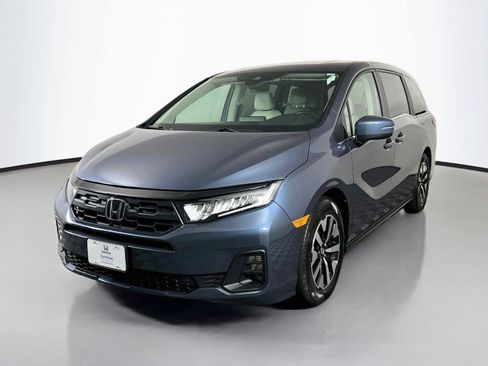 Certified 2025 Honda Odyssey EX-L image 4