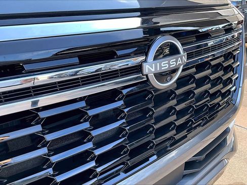 Used 2025 Nissan Armada Platinum Reserve image 28