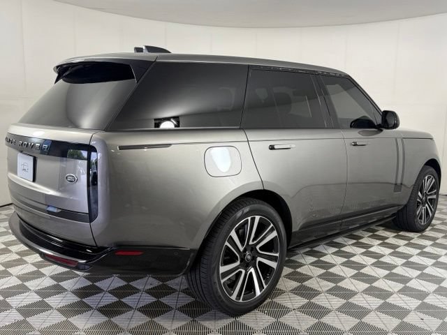 Used 2023 Land Rover Range Rover SE AWD/4WD image 8