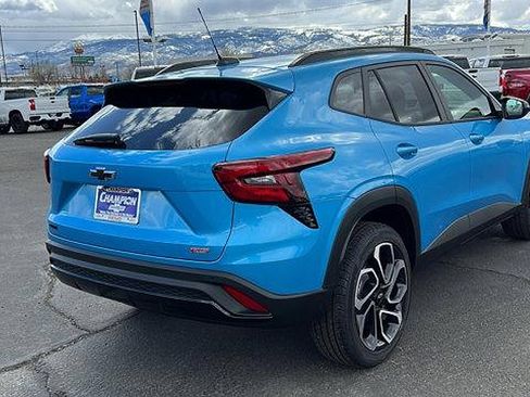 New 2025 Chevrolet Trax RS w/ Driver Confidence Package image 5