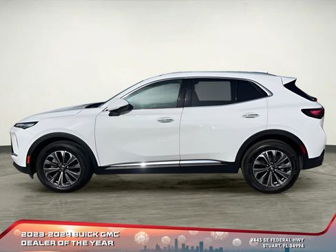 New 2025 Buick Envision Preferred image 2