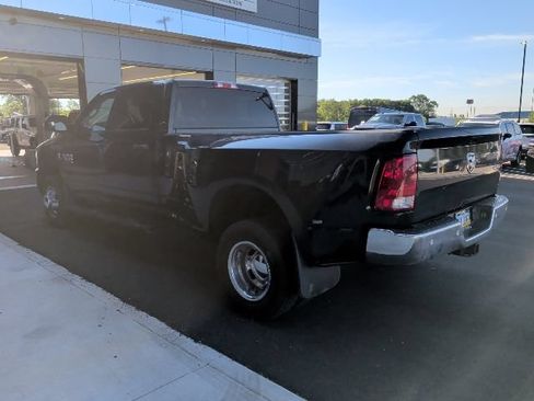 Used 2017 RAM 3500 Tradesman w/ Popular Equipment Group AWD/4WD image 4