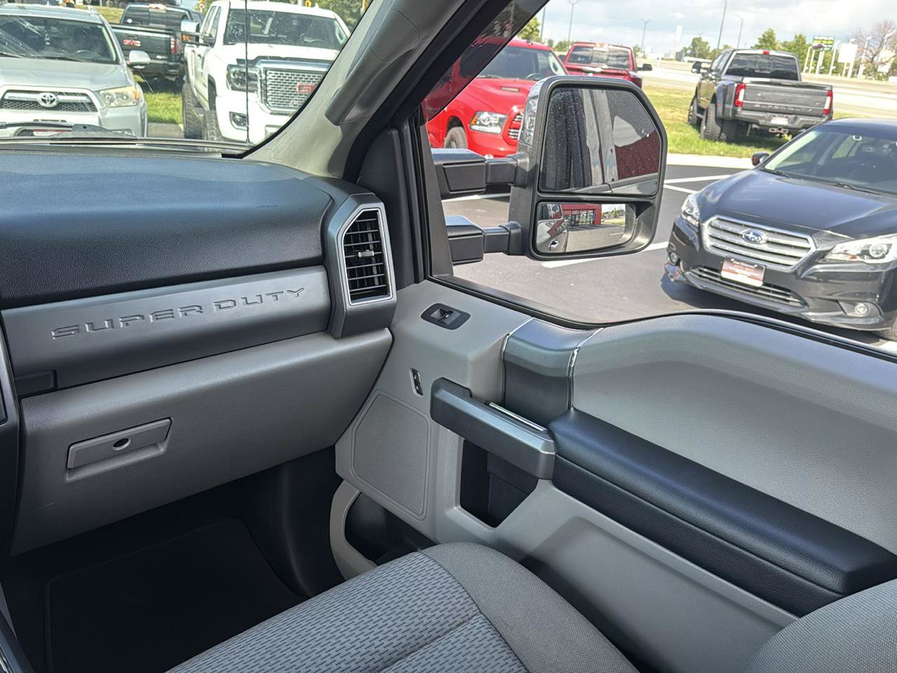 Used 2020 Ford F250 XLT w/ XLT Premium Package AWD/4WD image 23