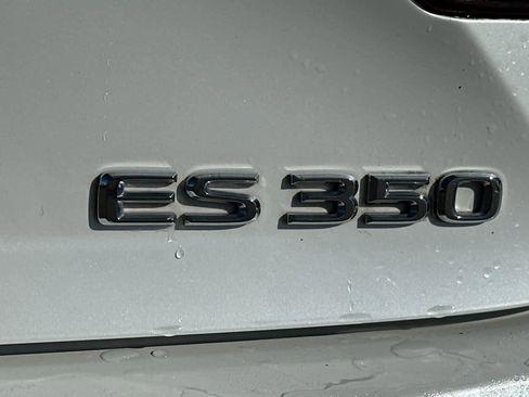 Used 2013 Lexus ES 350 w/ Luxury Pkg image 32