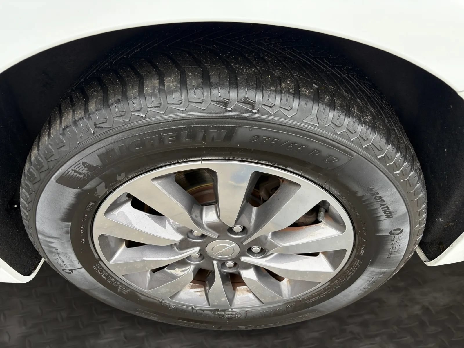 Used 2019 Chrysler Pacifica Touring-L Plus w/ Advanced Safetytec Group FWD image 43