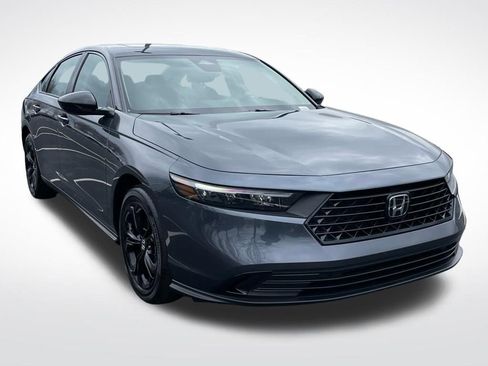 Certified 2025 Honda Accord SE image 8