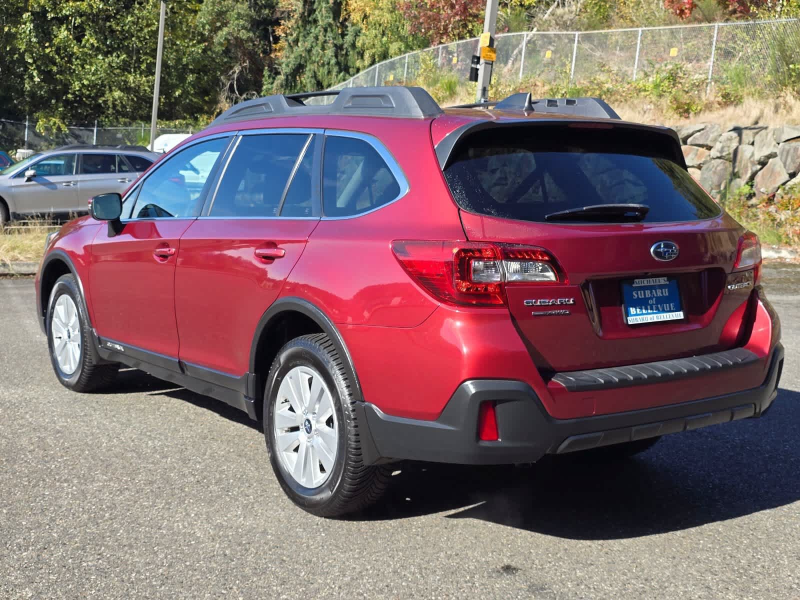 Used 2018 Subaru Outback 2.5i Premium AWD/4WD image 4