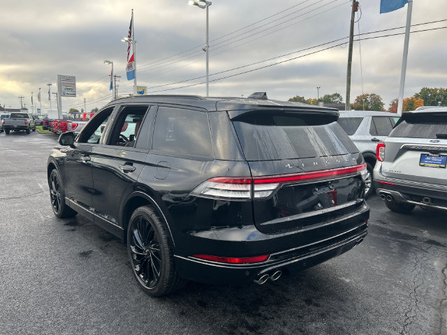 Used 2026 Lincoln Aviator Reserve w/ Jet Appearance Package AWD/4WD image 5