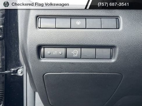 Used 2023 Nissan Rogue SV image 27