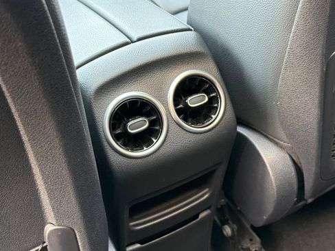 Certified 2023 Mercedes-Benz GLB 250 image 14