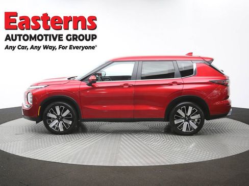 Used 2025 Mitsubishi Outlander AWD image 61