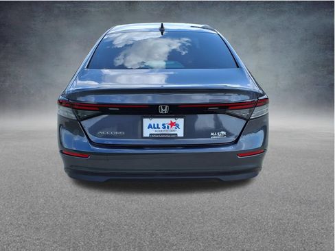 Used 2023 Honda Accord EX image 6
