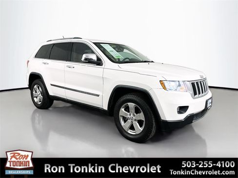 Used 2011 Jeep Grand Cherokee Limited w/ Trailer Tow Group AWD/4WD image 1