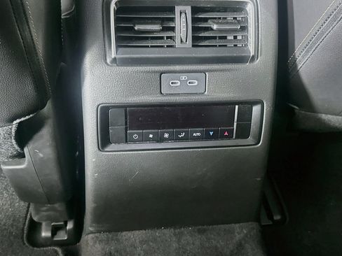 Used 2025 MAZDA CX-90 Plug-In Hybrid w/ Preferred AWD/4WD image 27