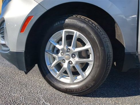 Used 2024 Chevrolet Equinox LT image 36