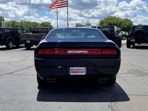 Used 2012 Dodge Challenger R/T RWD image 6
