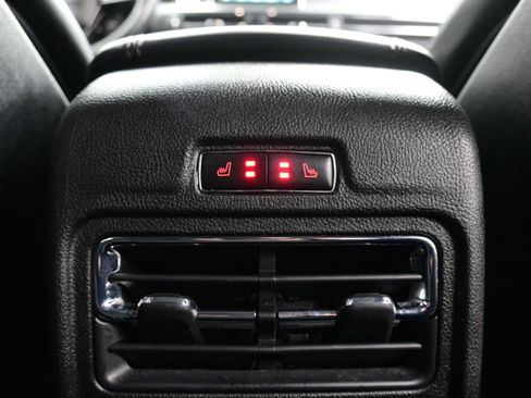 Used 2022 Lincoln Corsair AWD w/ Premium Package image 17