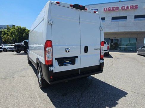 Used 2026 RAM ProMaster 2500 w/ Convenience Group FWD image 7