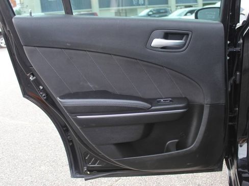 Used 2018 Dodge Charger SXT Plus image 14