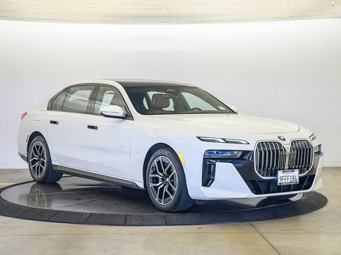 Certified 2023 BMW 740i w/ Parking Assistance Package RWD image 5