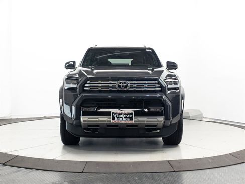 Certified 2025 Toyota 4Runner Limited AWD/4WD image 2
