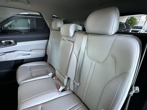 Certified 2023 Kia Sorento S FWD image 22