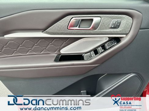New 2025 Ford Explorer Platinum w/ LUX Leather Package AWD/4WD image 22