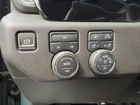 Used 2025 Chevrolet Silverado 2500 LT w/ Trail Boss Package AWD/4WD image 19