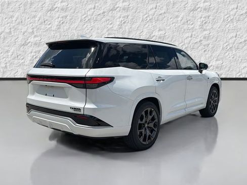New 2026 Lexus TX 500h AWD image 3