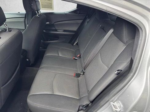 Used 2014 Dodge Avenger SE FWD image 16