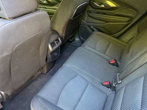 Used 2024 GMC Terrain SLE FWD image 15