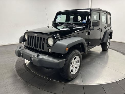 Used 2014 Jeep Wrangler Unlimited Sport w/ Connectivity Group AWD/4WD image 6