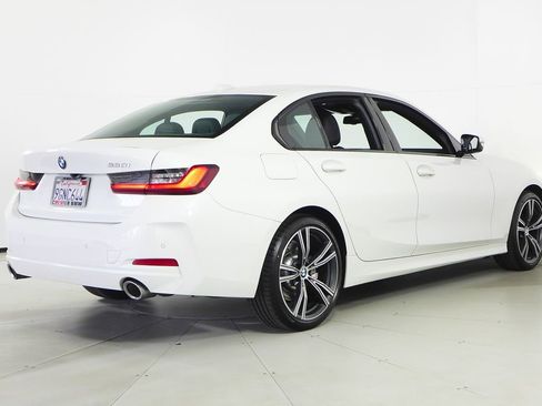 Certified 2023 BMW 330i Sedan w/ Convenience Package RWD image 7