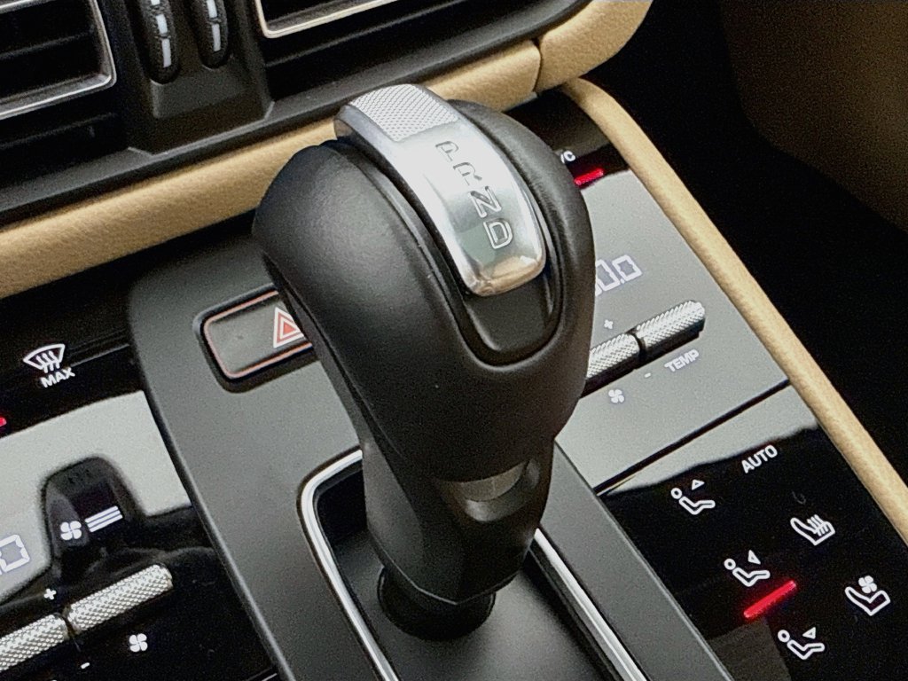 Certified 2026 Porsche Macan AWD/4WD image 21