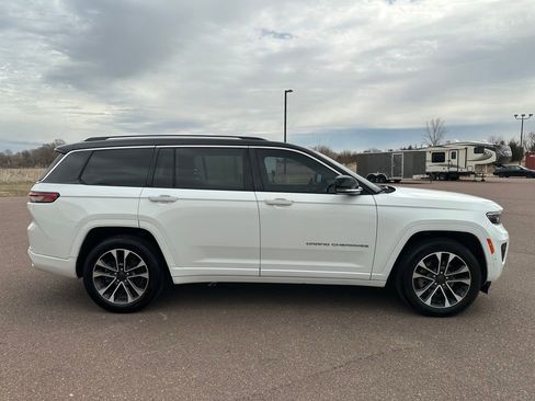 Used 2022 Jeep Grand Cherokee L Overland w/ Luxury Tech Group IV image 36